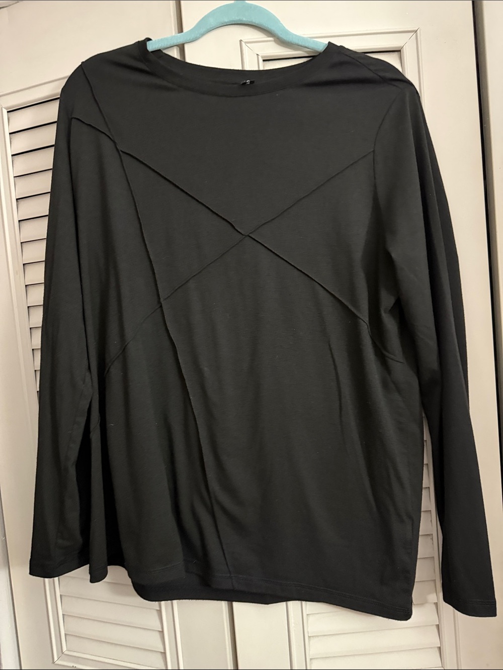 Women's Black Long Sleeve Tee with Subtle Seam Detail